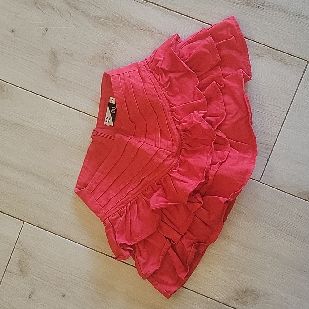 Red if so skirt